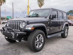Used 2020  Jeep Wrangler Unlimited 4d SUV 4WD Sahara at A Motors Sales & Finance near San Antonio&comma; TX