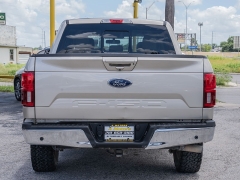 Used 2018  Ford F-150 2WD SuperCrew Lariat 5 1&sol;2 at A Motors Sales & Finance near San Antonio&comma; TX