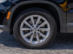 Used 2015  Volkswagen Tiguan 4d SUV SE at A Motors Sales & Finance near San Antonio&comma; TX