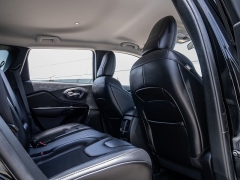 Used 2020  Jeep Cherokee 4d SUV FWD Latitude Plus Altitude 2&period;4L at A Motors Sales & Finance near San Antonio&comma; TX