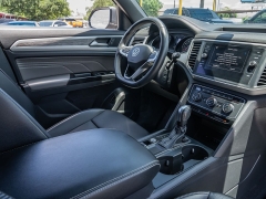 Used 2021  Volkswagen Atlas Cross Sport 2&period;0T SE w&sol;Technology FWD at A Motors Sales & Finance near San Antonio&comma; TX