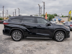 Used 2022  Toyota Highlander Platinum FWD at A Motors Sales & Finance near San Antonio&comma; TX