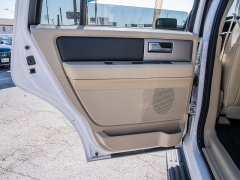 Used 2017  Ford Expedition 4d SUV 2WD XLT at A Motors Sales & Finance near San Antonio&comma; TX