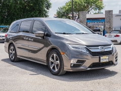 Used 2019  Honda Odyssey 4d Wagon Touring at A Motors Sales & Finance near San Antonio&comma; TX