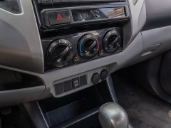 Used 2013  Toyota Tacoma 2WD Double Cab PreRunner V6 Short Bed at A Motors Sales & Finance near San Antonio&comma; TX
