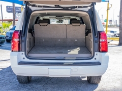 Used 2017  Chevrolet Suburban 4d SUV 4WD LT at A Motors Sales & Finance near San Antonio, TX