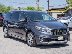 Used 2016  Kia Sedona 4d Wagon SX Limited at A Motors Sales & Finance near San Antonio&comma; TX