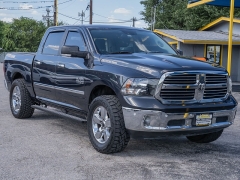 Used 2017  Ram 1500 2WD Crew Cab Lone Star at A Motors Sales & Finance near San Antonio&comma; TX