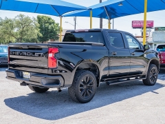 Used 2020  Chevrolet Silverado 1500 2WD Crew Cab Custom at A Motors Sales & Finance near San Antonio&comma; TX