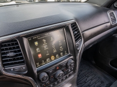 Used 2017  Jeep Grand Cherokee 4d SUV 4WD Laredo Altitude at A Motors Sales & Finance near San Antonio, TX