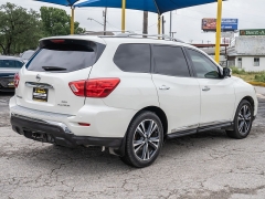 Used 2017  Nissan Pathfinder 4d SUV 4WD Platinum at A Motors Sales & Finance near San Antonio&comma; TX