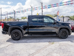 Used 2020  GMC Sierra 1500 4WD Crew Cab Elevation at A Motors Sales & Finance near San Antonio&comma; TX
