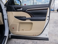 Used 2014  Toyota Highlander 4d SUV FWD Limited at A Motors Sales & Finance near San Antonio&comma; TX