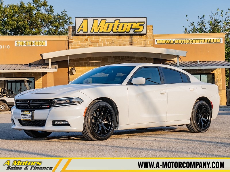 Used 2018  Dodge Charger 4d Sedan RWD SXT Plus at A Motors Sales & Finance near San Antonio, TX