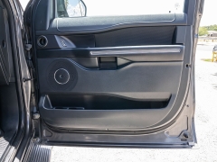 Used 2020  Ford Expedition 4d SUV 2WD XLT at A Motors Sales & Finance near San Antonio&comma; TX