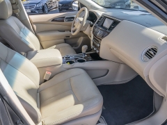 Used 2014  Nissan Pathfinder 4d SUV 4WD SL at A Motors Sales & Finance near San Antonio&comma; TX