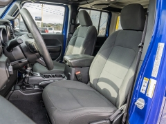 Used 2018  Jeep Wrangler Unlimited 4d SUV 4WD Sport at A Motors Sales & Finance near San Antonio&comma; TX