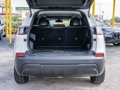 Used 2019 Jeep Cherokee 4d SUV FWD Latitude Plus 2.4L at A Motors Sales & Finance near San Antonio, TX