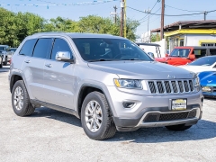 Used 2015  Jeep Grand Cherokee 4d SUV 2WD Limited at A Motors Sales & Finance near San Antonio&comma; TX