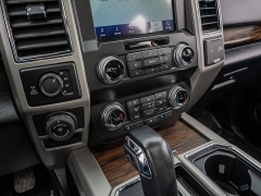 Used 2020  Ford F-150 4WD SuperCrew Lariat 5 1&sol;2 at A Motors Sales & Finance near San Antonio&comma; TX