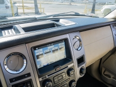 Used 2017  Ford Expedition 4d SUV 2WD XLT at A Motors Sales & Finance near San Antonio&comma; TX