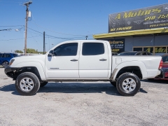 Used 2008  Toyota Tacoma 2WD D-Cab PreRunner Shortbed at A Motors Sales & Finance near San Antonio, TX