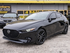 Used 2019  Mazda Mazda3 5d Hatchback FWD Premium AT at A Motors Sales & Finance near San Antonio, TX