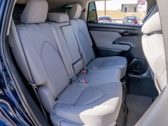 Used 2020  Toyota Highlander 4d SUV FWD LE at A Motors Sales & Finance near San Antonio, TX