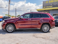 Used 2018 Jeep Grand Cherokee 4d SUV 4WD Summit V8 at A Motors Sales & Finance near San Antonio, TX