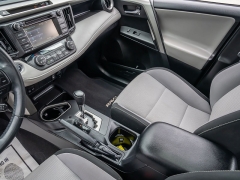 Used 2018  Toyota RAV4 4d SUV FWD XLE at A Motors Sales & Finance near San Antonio&comma; TX