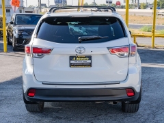 Used 2015 Toyota Highlander 4d SUV AWD Limited Platinum at A Motors Sales & Finance near San Antonio, TX