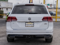 Used 2019  Volkswagen Atlas 4d SUV 3&period;6L SE Technology R-Line 4motion at A Motors Sales & Finance near San Antonio&comma; TX
