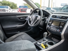 Used 2015  Nissan Altima 4d Sedan S 2&period;5L at A Motors Sales & Finance near San Antonio&comma; TX
