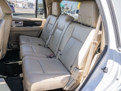 Used 2017  Ford Expedition 4d SUV 2WD XLT at A Motors Sales & Finance near San Antonio&comma; TX