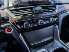Used 2018  Honda Accord Sedan 4d EX-L 2&period;0T at A Motors Sales & Finance near San Antonio&comma; TX