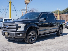 Used 2015  Ford F-150 4WD Supercrew Lariat 5 1&sol;2 at A Motors Sales & Finance near San Antonio&comma; TX