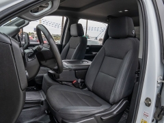 Used 2020  Chevrolet Silverado 2500 4WD Crew Cab Work Truck Gas at A Motors Sales & Finance near San Antonio, TX