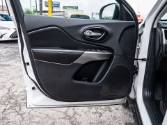 Used 2021  Jeep Cherokee Latitude FWD at A Motors Sales & Finance near San Antonio&comma; TX