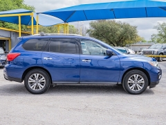 Used 2020  Nissan Pathfinder 4d SUV 4WD SL at A Motors Sales & Finance near San Antonio&comma; TX