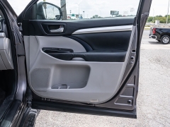 Used 2015  Toyota Highlander 4d SUV FWD XLE at A Motors Sales & Finance near San Antonio&comma; TX