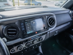 Used 2017  Toyota Tacoma 4WD Double Cab TRD Off-Road Auto at A Motors Sales & Finance near San Antonio&comma; TX