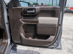 Used 2020  Chevrolet Silverado 1500 2WD Crew Cab LT at A Motors Sales & Finance near San Antonio&comma; TX