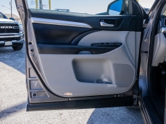 Used 2018  Toyota Highlander 4d SUV AWD XLE at A Motors Sales & Finance near San Antonio&comma; TX