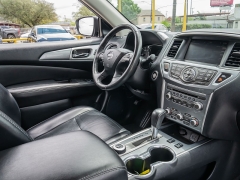 Used 2020  Nissan Pathfinder 4d SUV 4WD SL at A Motors Sales & Finance near San Antonio&comma; TX