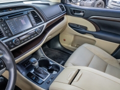 Used 2014  Toyota Highlander 4d SUV FWD Limited at A Motors Sales & Finance near San Antonio&comma; TX
