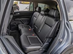 Used 2018  Volkswagen Atlas 2.0T SE w/Technology FWD at A Motors Sales & Finance near San Antonio, TX