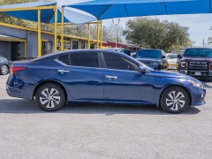 Used 2021  Nissan Altima 2&period;5 S Sedan at A Motors Sales & Finance near San Antonio&comma; TX