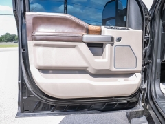 Used 2018  Ford Super Duty F-350 4WD Crew Cab Lariat DRW Longbed at A Motors Sales & Finance near San Antonio&comma; TX