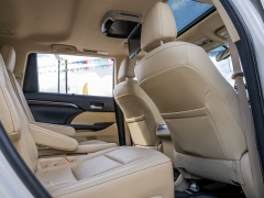 Used 2014  Toyota Highlander 4d SUV FWD Limited at A Motors Sales & Finance near San Antonio&comma; TX