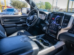 Used 2019  Ram 1500 2WD Crew Cab Laramie at A Motors Sales & Finance near San Antonio&comma; TX